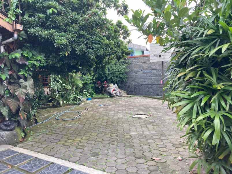 dijual rumah gegerkalong