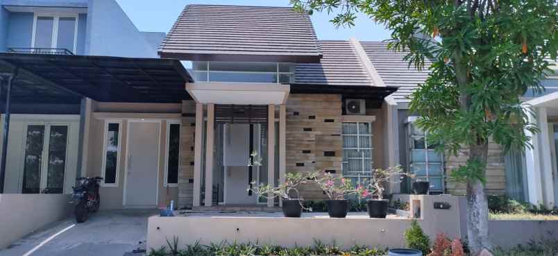 dijual rumah golf avenue citraland surabaya