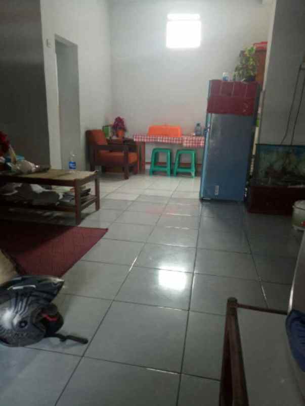 dijual rumah golf raya