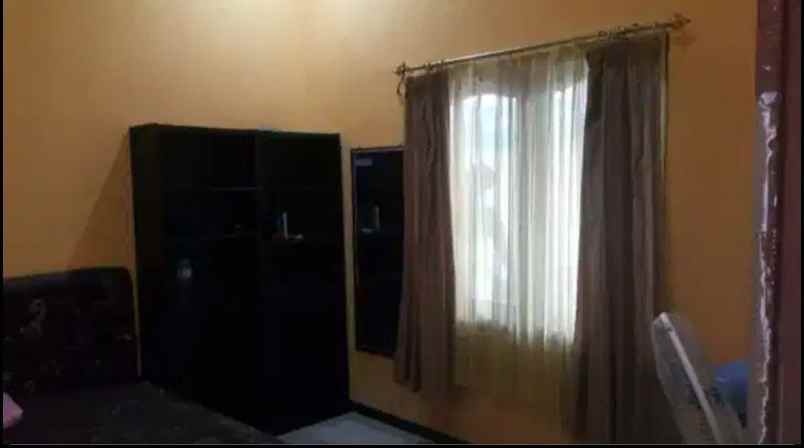 dijual rumah graha kebraon