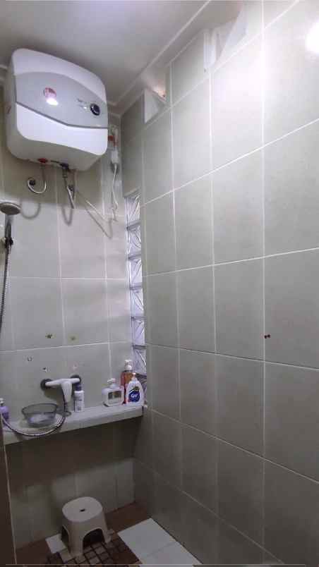 dijual rumah graha raya cluster viola