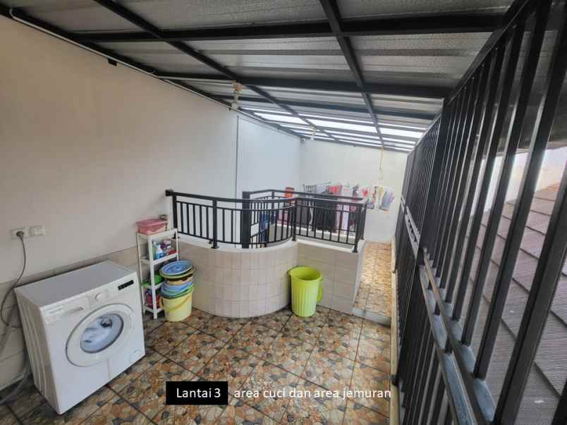 dijual rumah grand wisata cluster monte