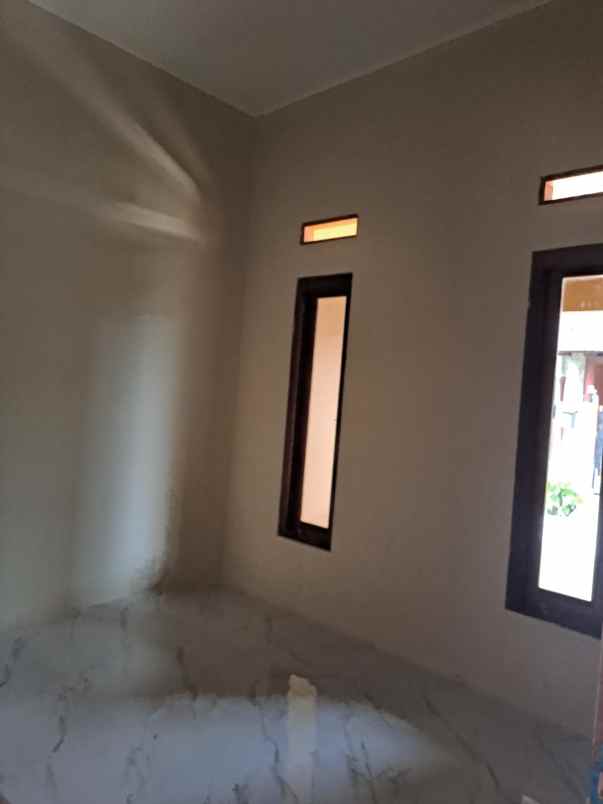 dijual rumah griya bintara loka indah