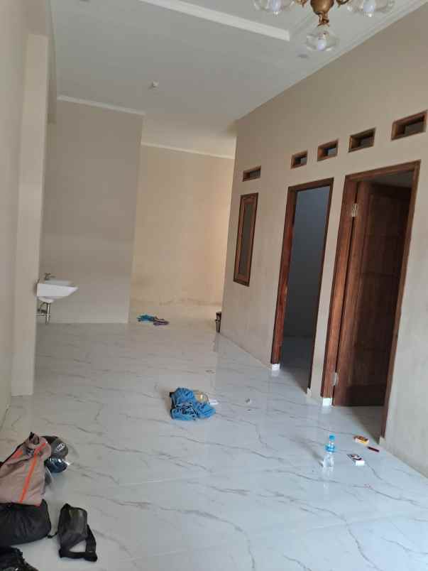 dijual rumah griya bintara loka indah