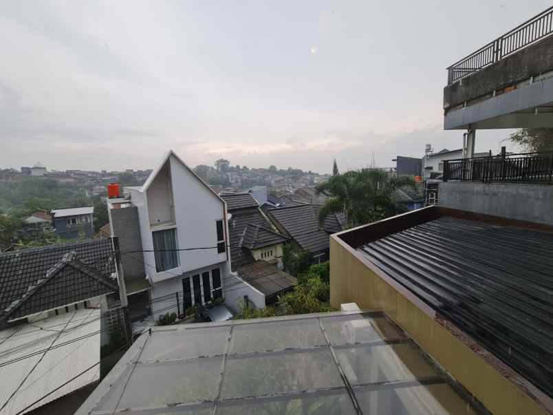 dijual rumah griya cikutra bojong