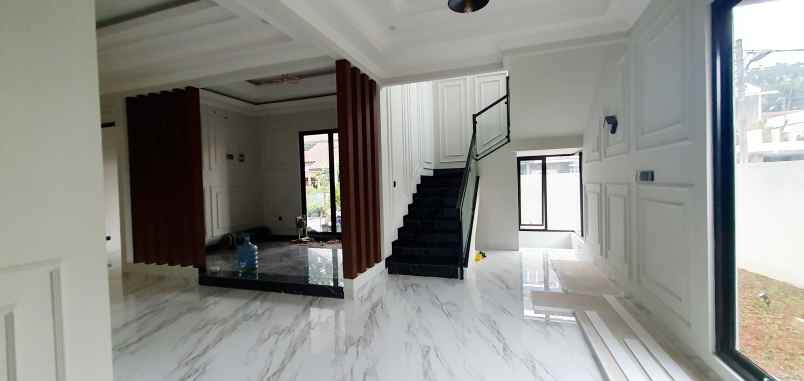 dijual rumah griya loka bsd city