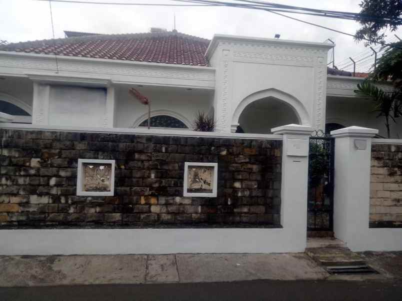 dijual rumah grogol selatan