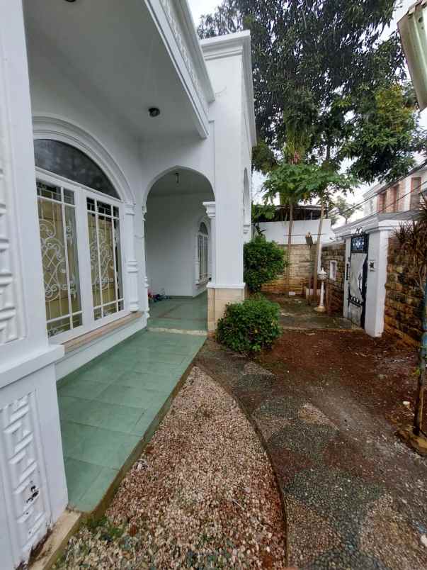 dijual rumah grogol selatan