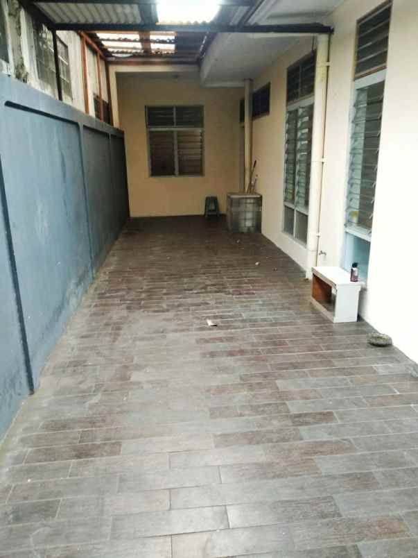 dijual rumah grogol selatan