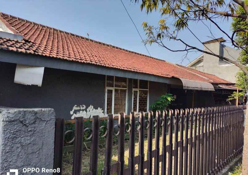 dijual rumah gumuruh