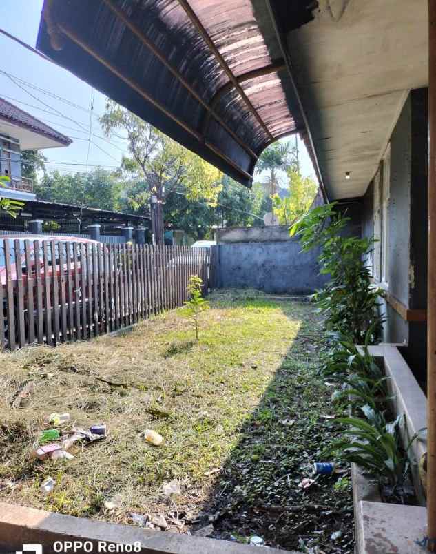 dijual rumah gumuruh