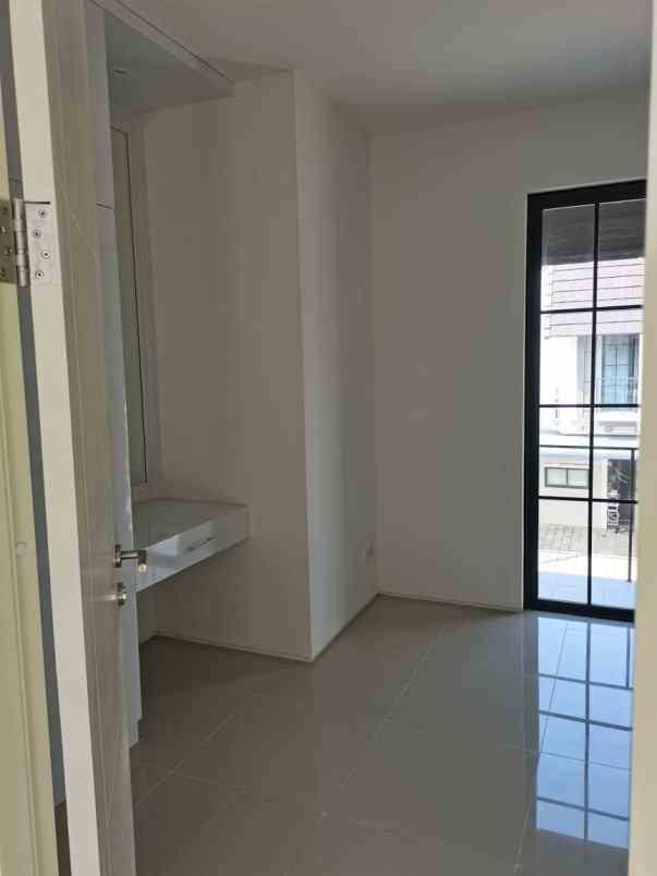 dijual rumah gunung anyar surabaya