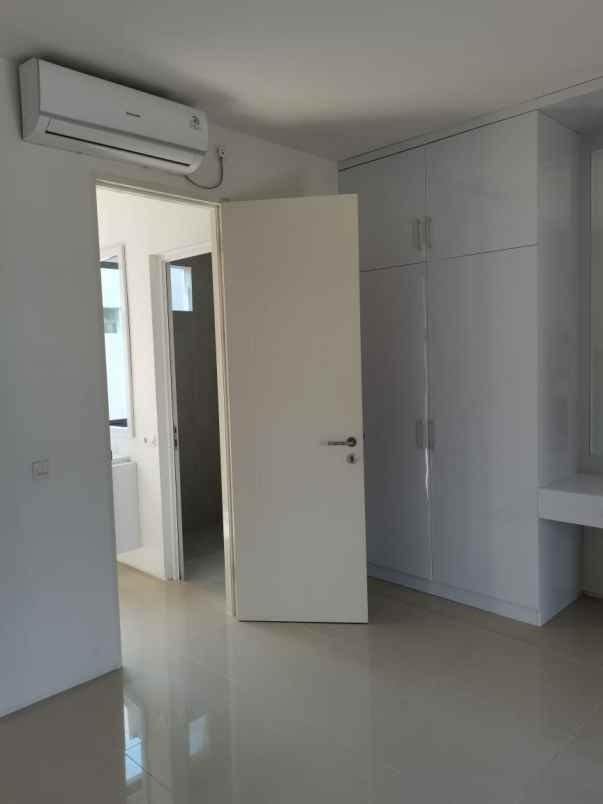 dijual rumah gunung anyar surabaya