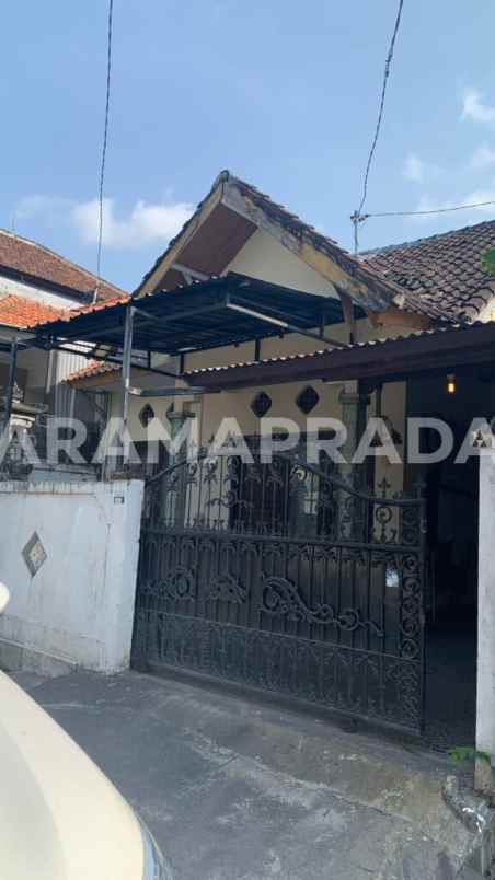 dijual rumah gunung guntur