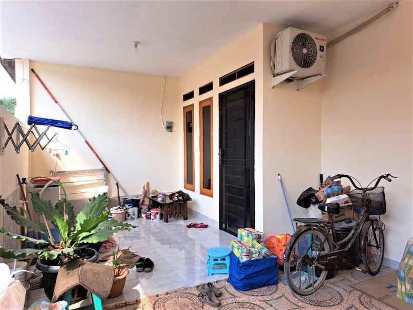 dijual rumah harapan indah 1 perumahan