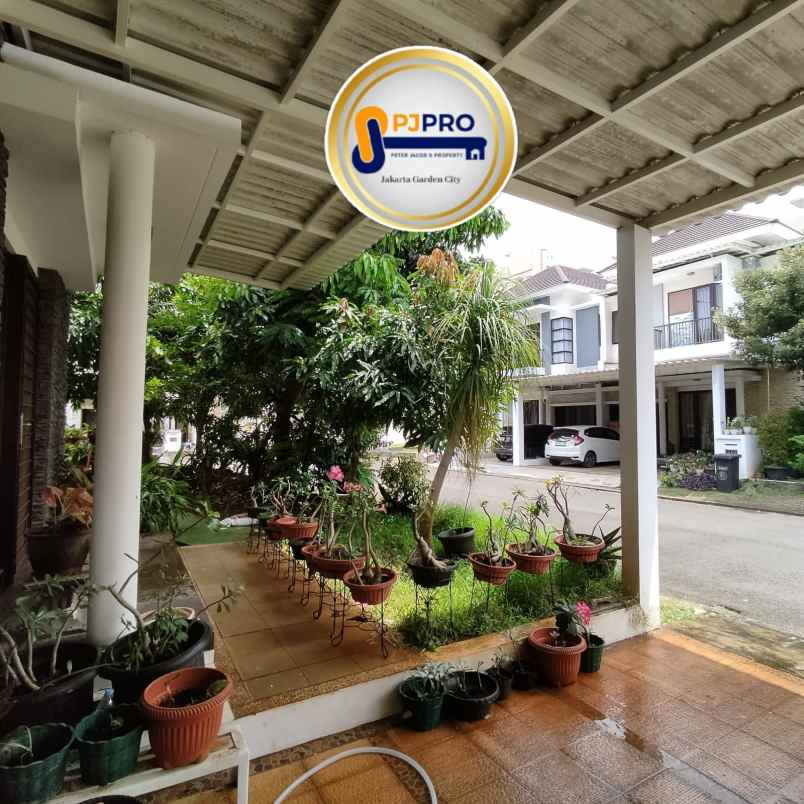 dijual rumah harapan indah cluster