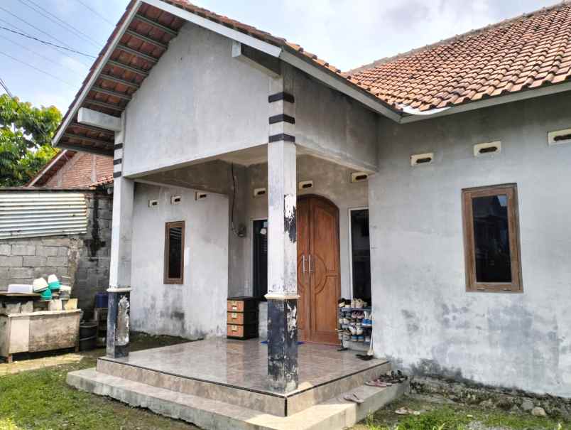 dijual rumah hook dekat kawasan industri semarang