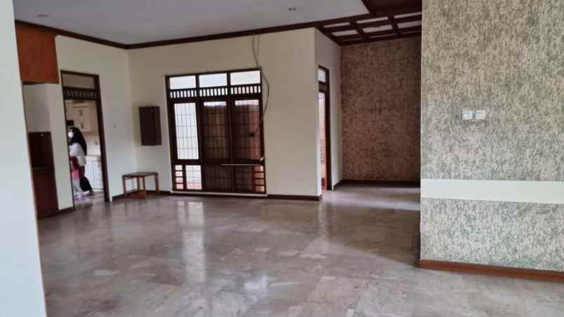 dijual rumah hook di pesona estate depok