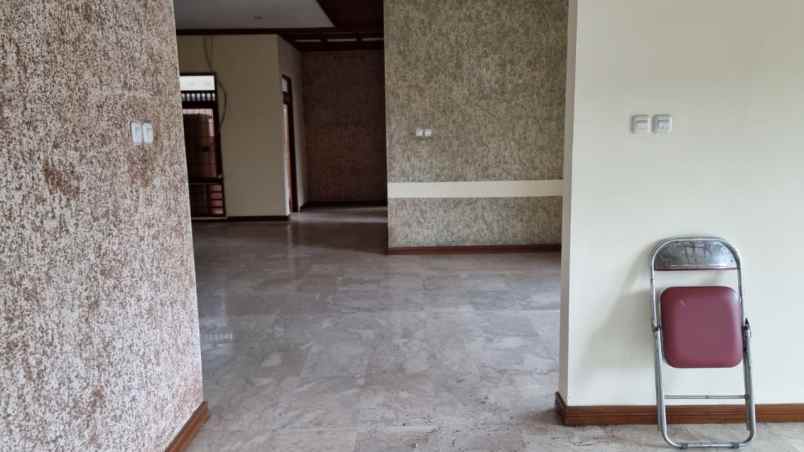 dijual rumah hook di pesona estate depok