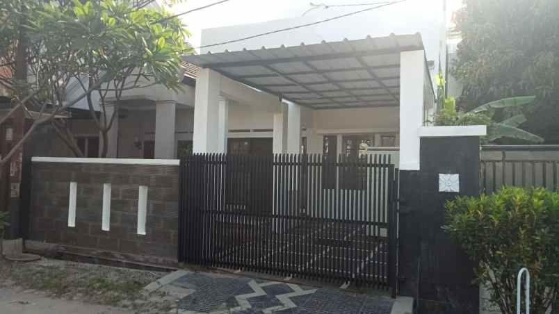 dijual rumah istana kawaluyaan bandung