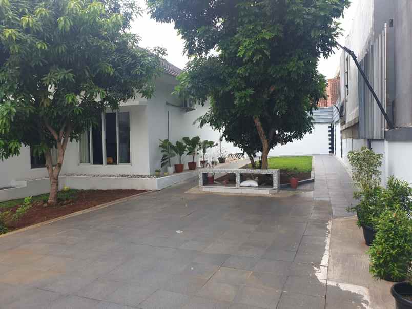 dijual rumah jagakarsa