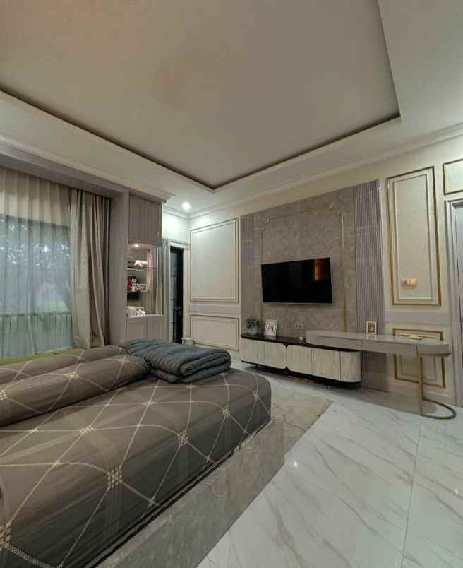 dijual rumah jalan citraland utama