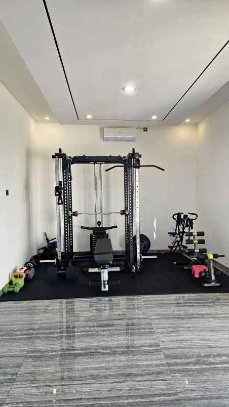 dijual rumah jalan fullerton place