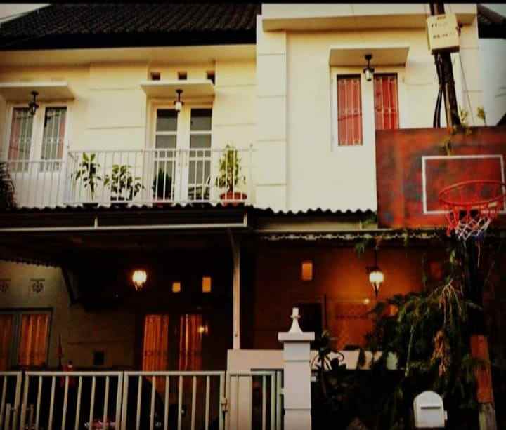 dijual rumah jalan goa gong