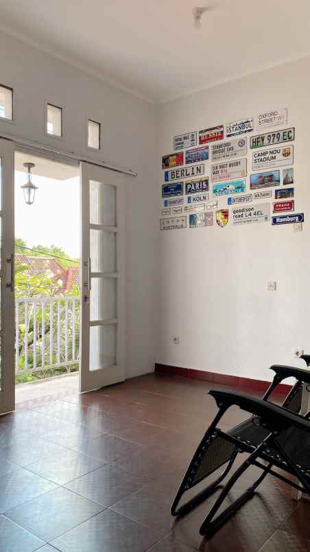 dijual rumah jalan goa gong