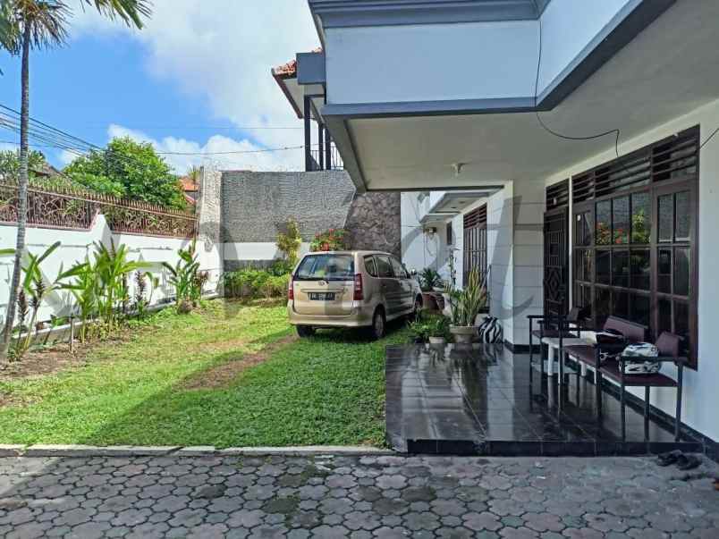 dijual rumah jalan jayagiri