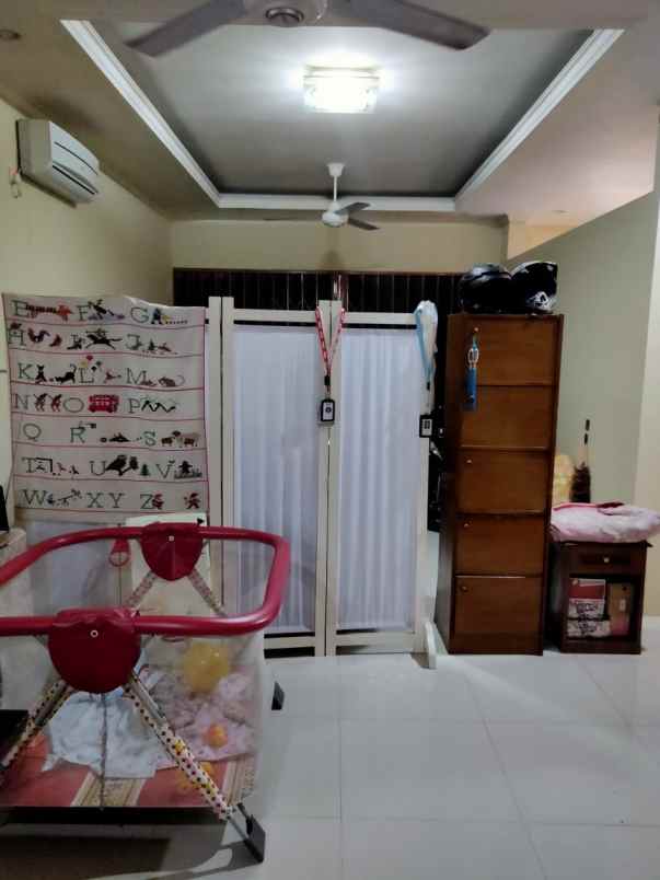 dijual rumah jalan kresna raya