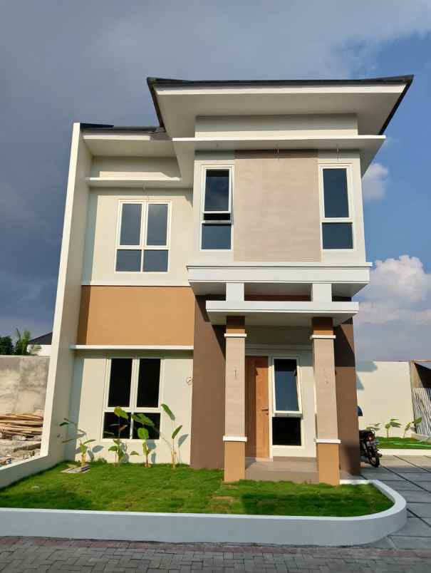 dijual rumah jalan nogotirto nogotirto