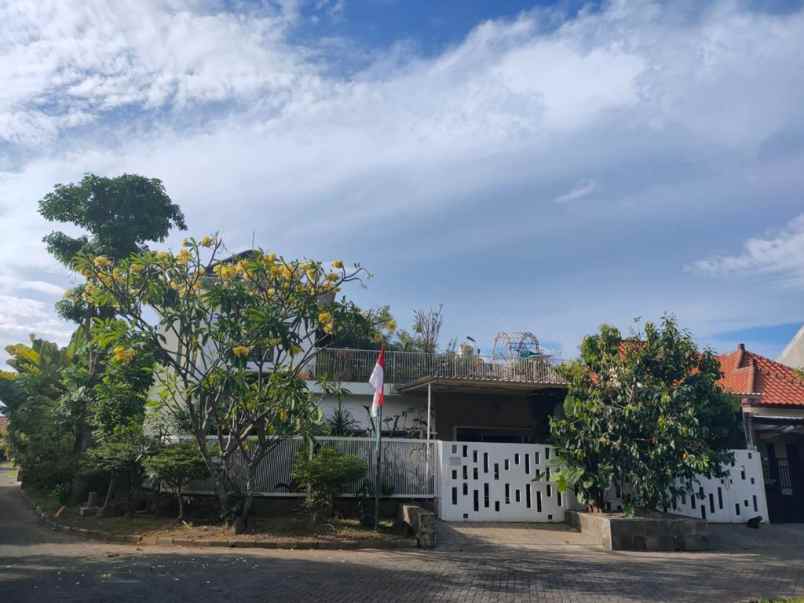 dijual rumah jalan puri surya jaya sidoarjo