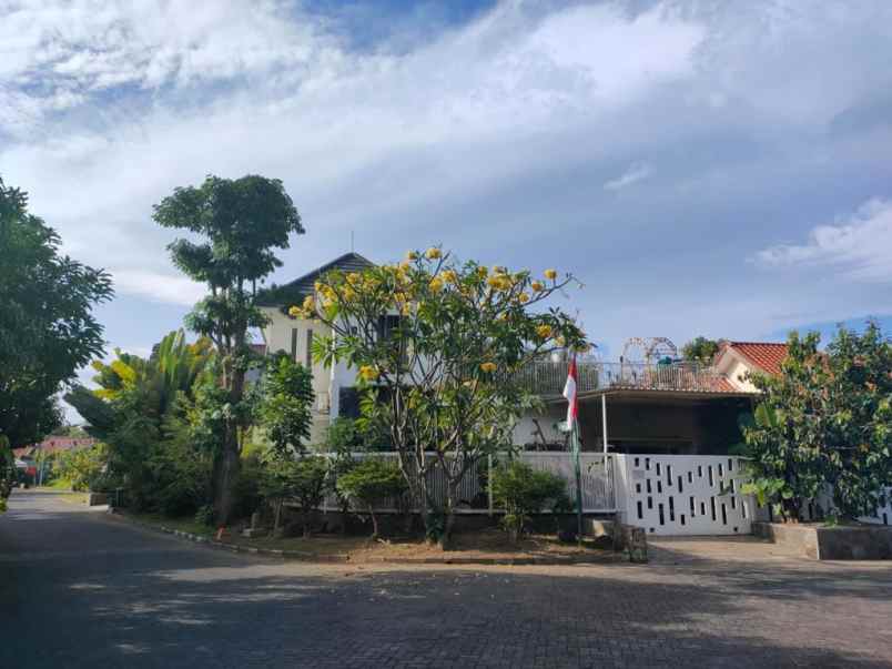 dijual rumah jalan puri surya jaya sidoarjo