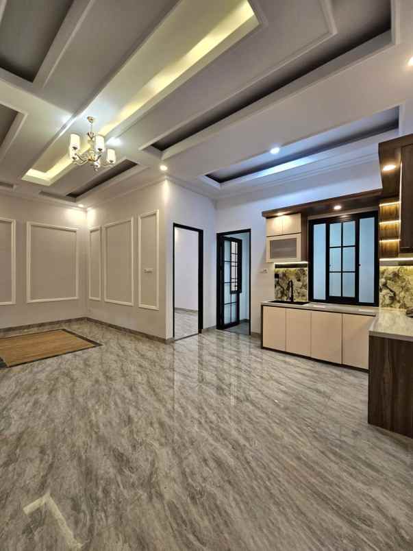 dijual rumah jalan raya jagakarsa