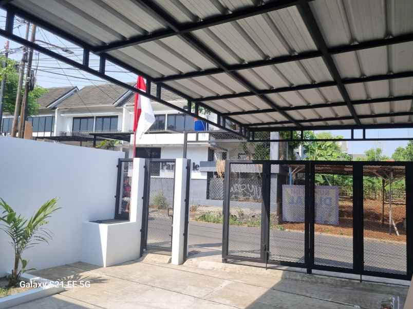 dijual rumah jalan raya pinang gaplek