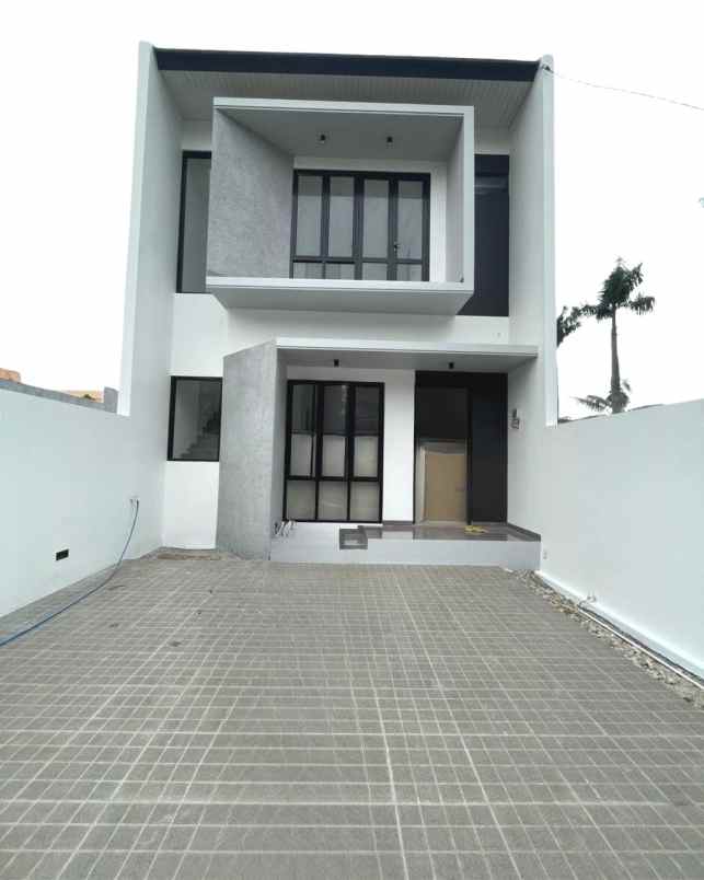 dijual rumah jalan raya pondok aren bintaro