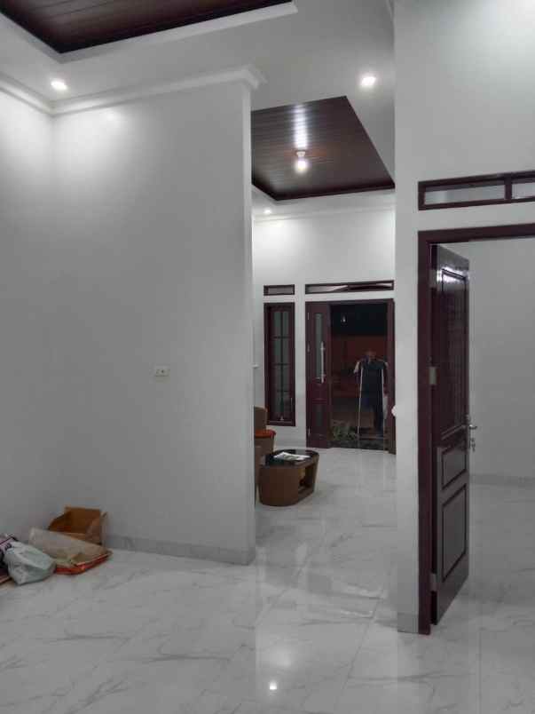 dijual rumah jalan urip sumoharjo