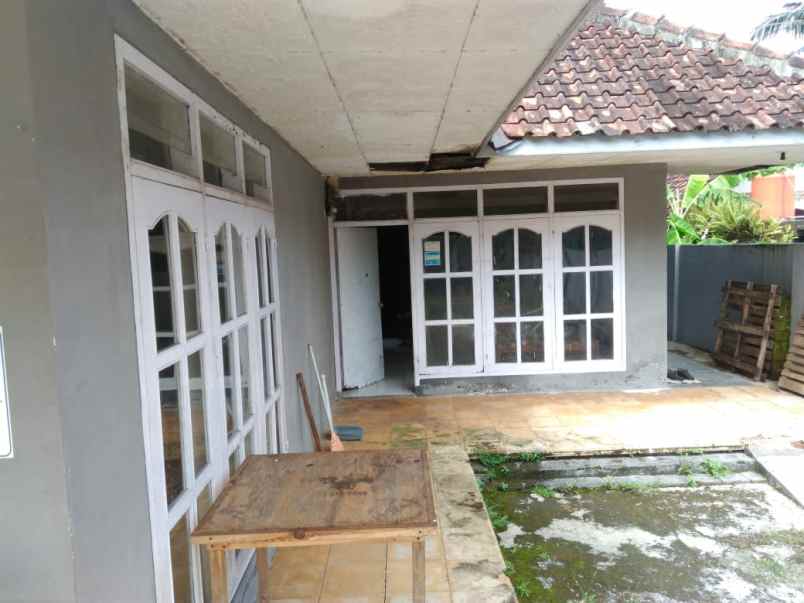 dijual rumah jalan wirasantana dusun