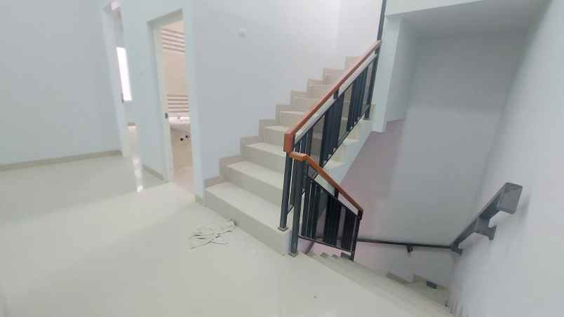 dijual rumah janur asri kelapa gading