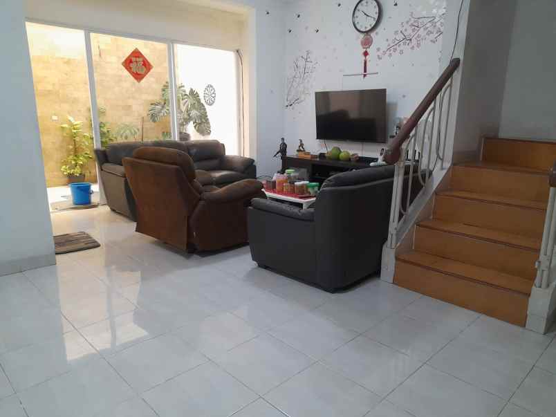 dijual rumah janur elok kelapa gading