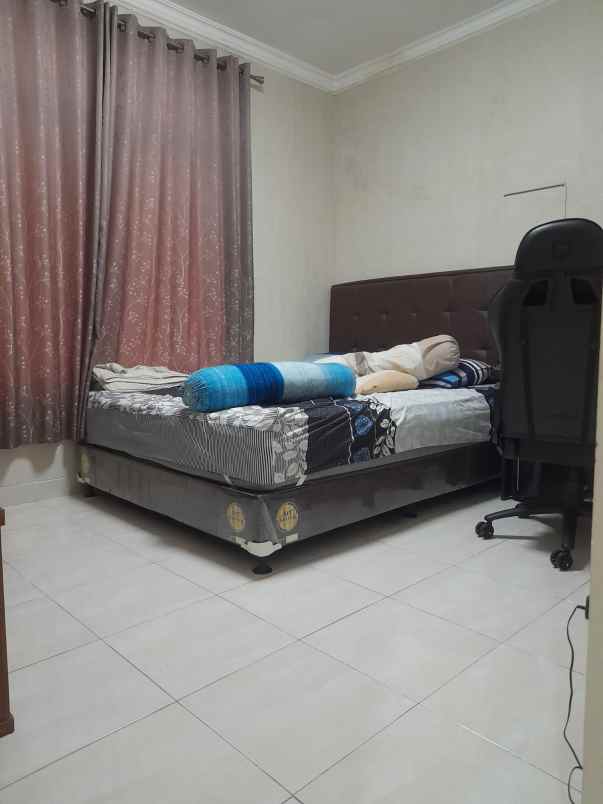dijual rumah janur elok kelapa gading
