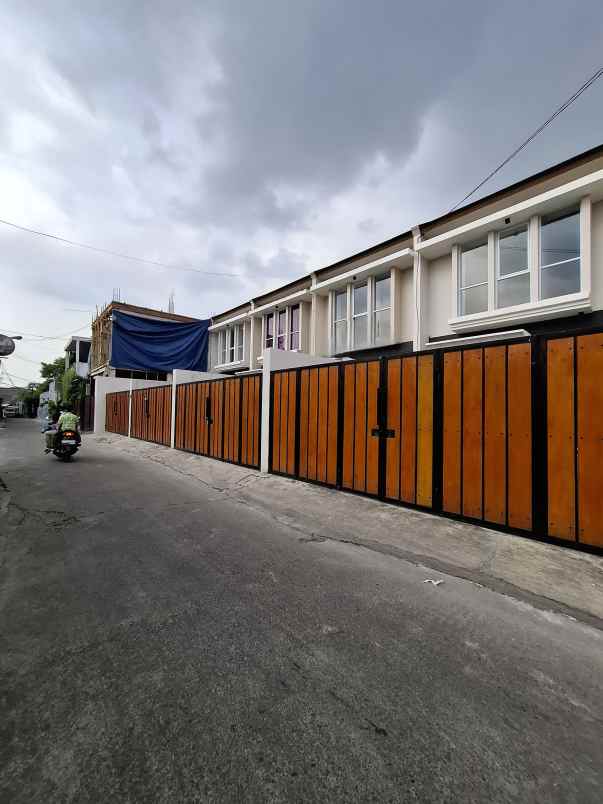 dijual rumah jaticempaka jatiwaringin