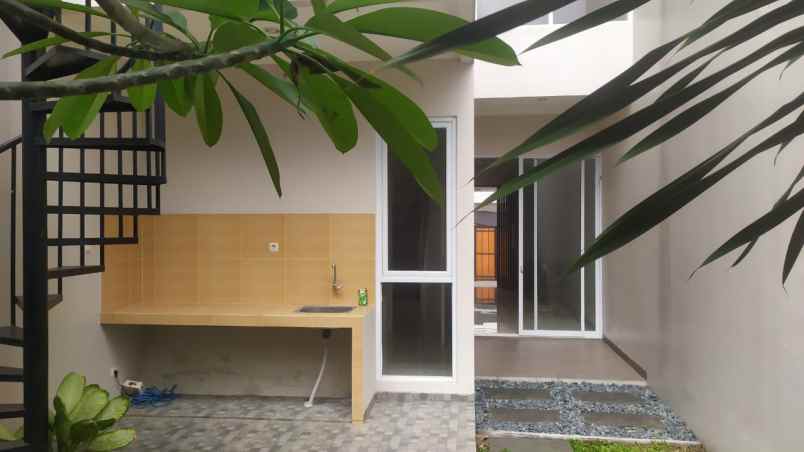 dijual rumah jaticempaka jatiwaringin