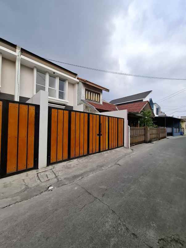 dijual rumah jaticempaka jatiwaringin