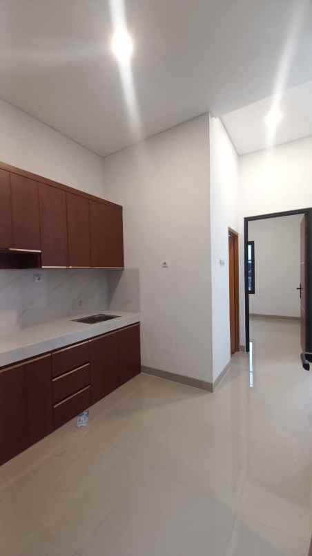 dijual rumah jatimulya 5 menit alun