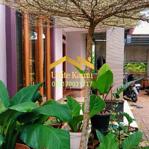 dijual rumah jelupang serpong