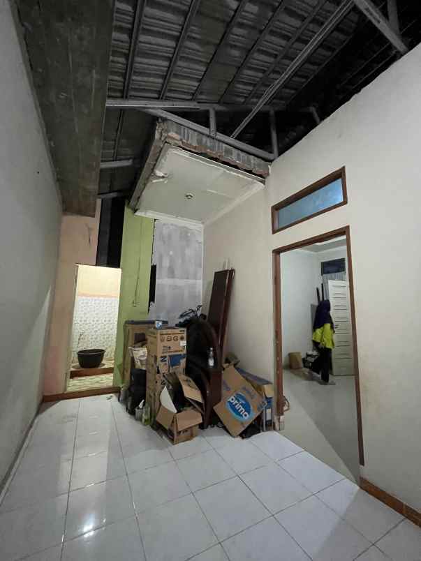 dijual rumah jl air dingin
