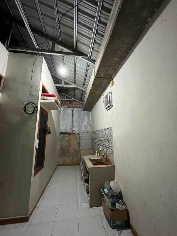 dijual rumah jl air dingin