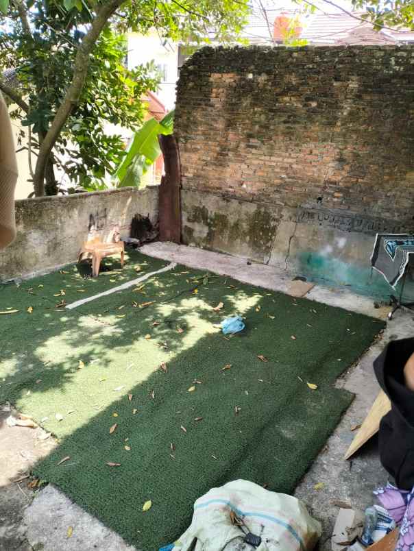 dijual rumah jl bambu kuning